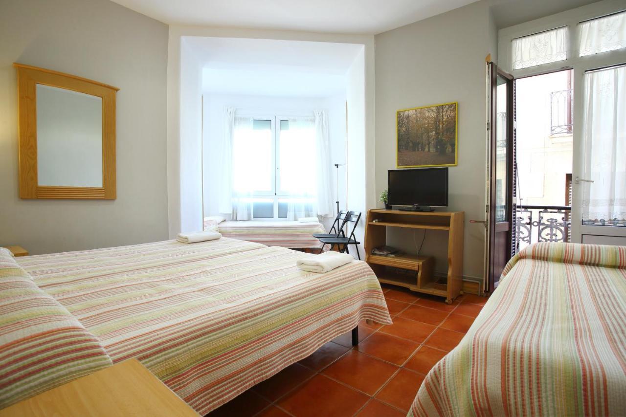 Pension San Telmo / San Juan San Sebastian Exterior photo